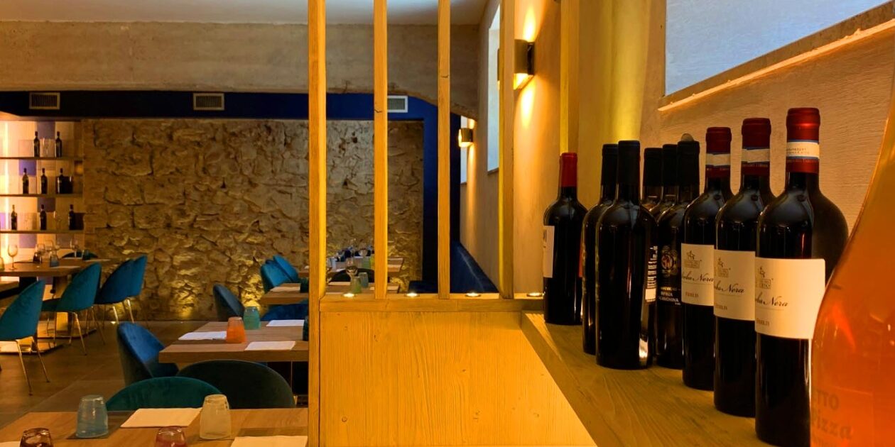 Spunzillo-Pizzeria-Ristorante-Salerno-Slide-Spazio-Interno-Nuovo-2-1500×630